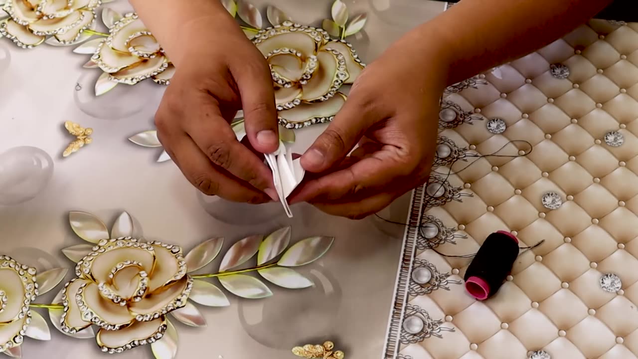 FOLDING DOLLAR BILL MAGIC TRICK!!