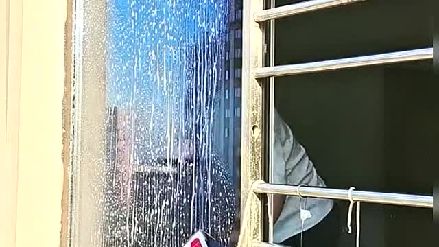 How to wash the outside of your window