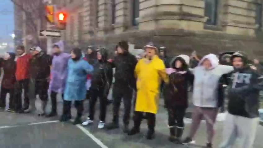 Despite arrests, threats of arrest