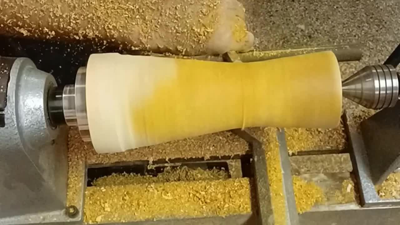 Woodturning Osage Orange vase (Bodark)