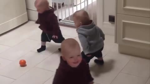 Funny Cuties Babies when you got 3 - 02