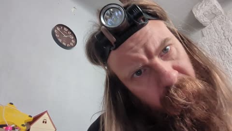 2023-03-23 (1) - Unboxing - Twitch Triskelina