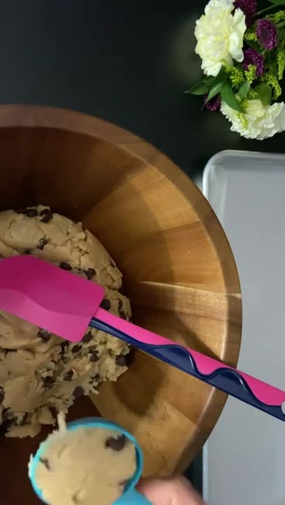 Shorts | Chocolate Chip Cookies |