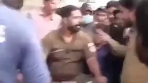 IG Punjab ko galiya di police Waly ne