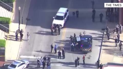 Five dead in shooting at Kentucky bank