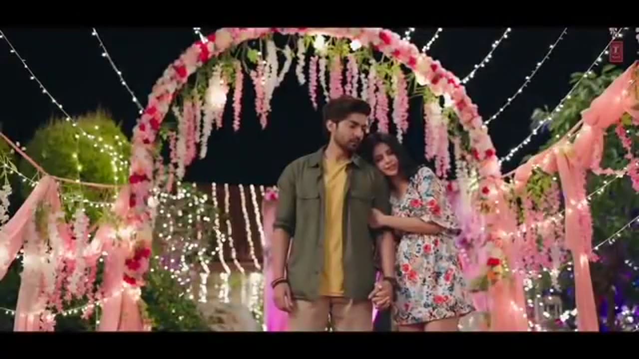 Ye soch ke dil mera joro se dhadakta hai