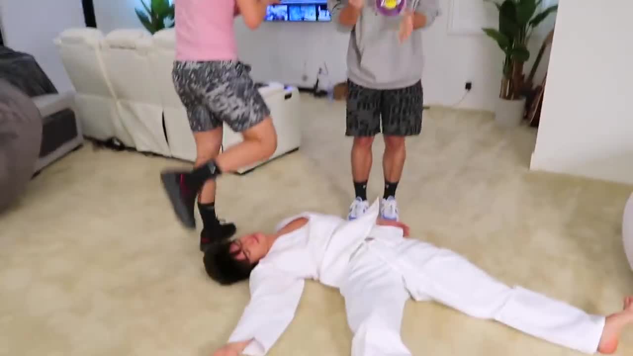 PLAYING A PRANK ON OUR FRIENDS BY FIGHTING IN FRONT OF THEM!