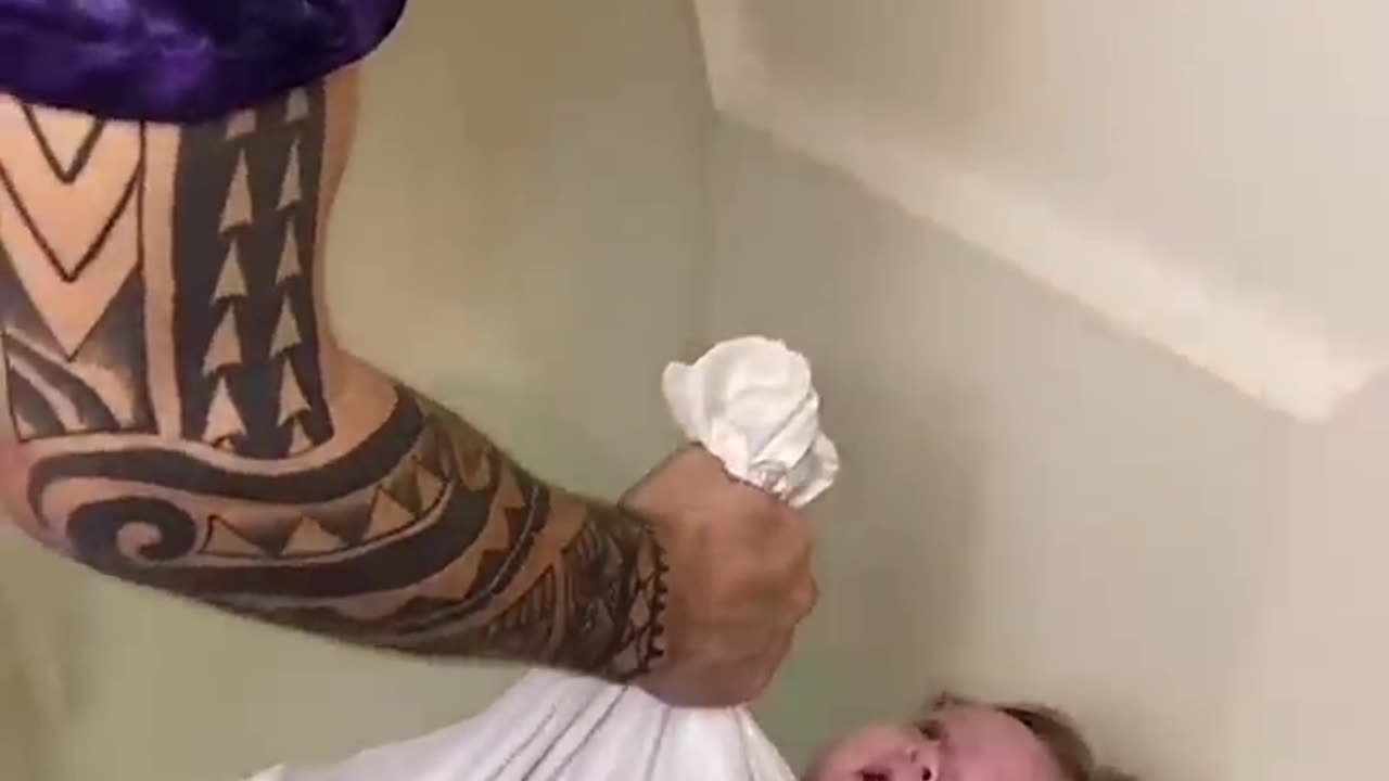 This woman puts a 6 month toddler into water 🤯