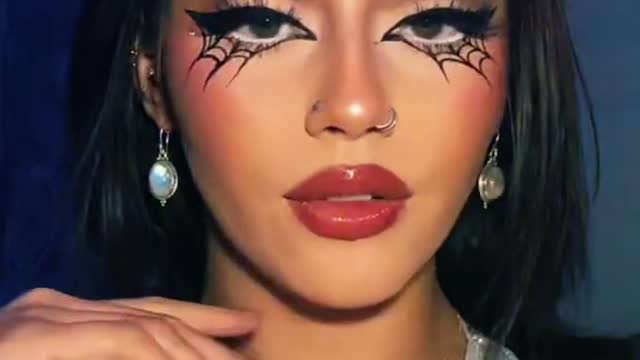 can u tell I love this remix #DidYouYawn #makeup