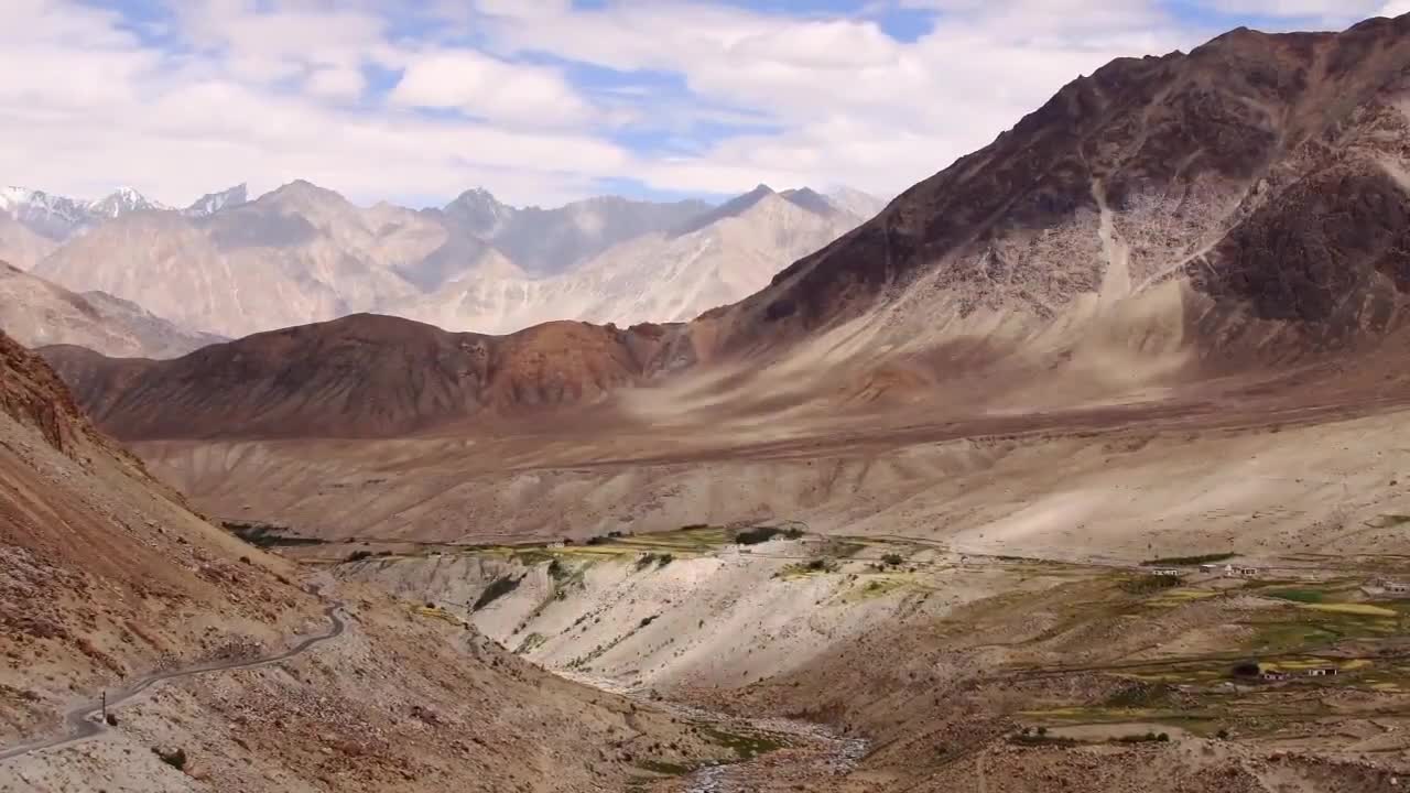 With you, everywhere is scenery!