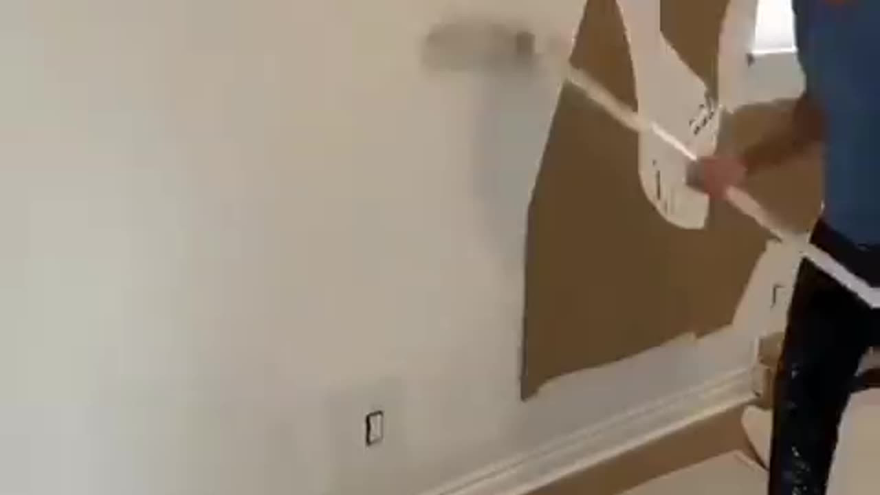 Smart worker painting wall in 46 sec