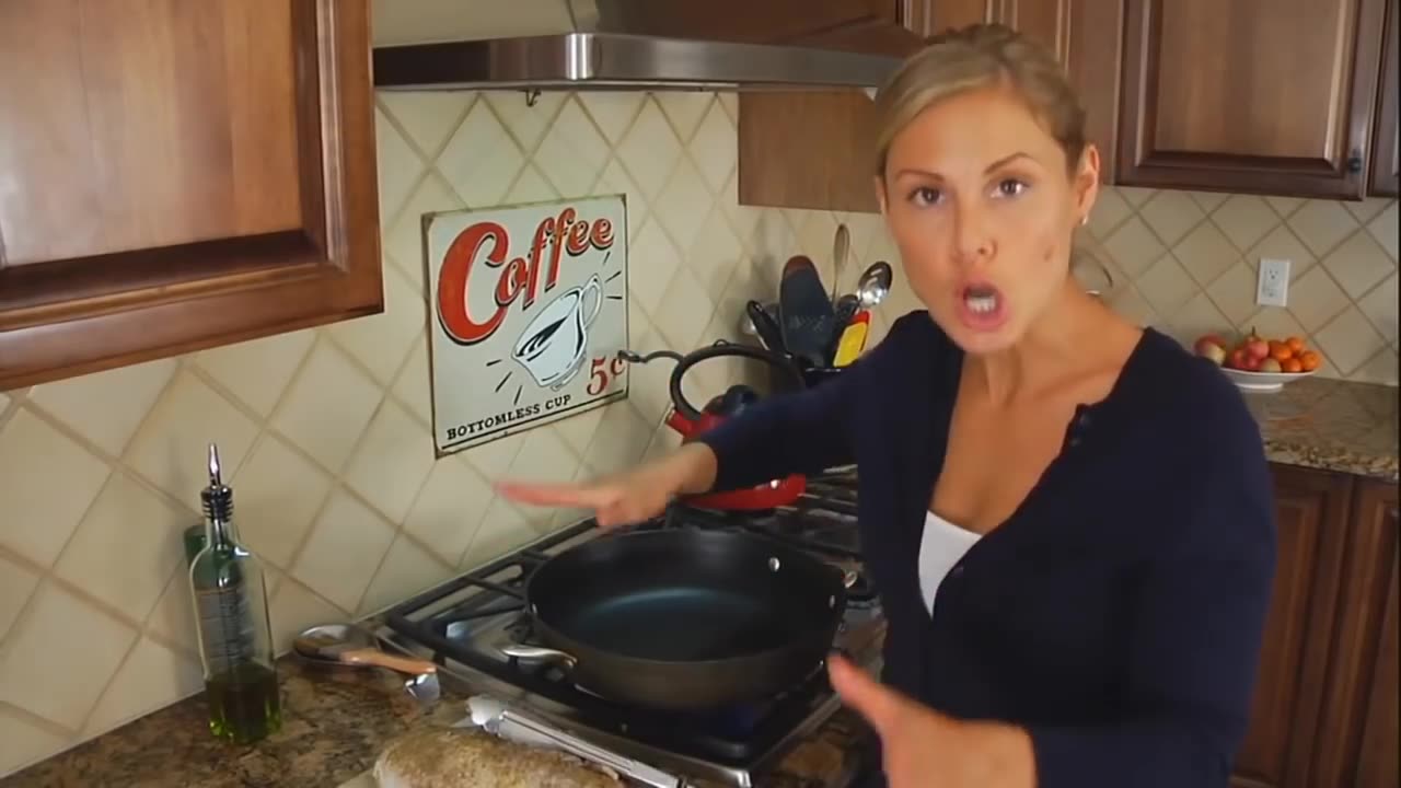 YTP - Some Lady Named Dani Spies Bakes A Thanksgiving Breast