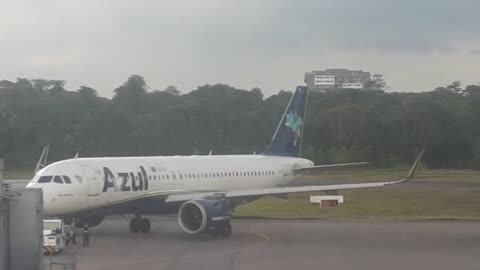 Airbus A320NEO PR-YYL faz seu pushback antes de decolar de Belém do Pará para Belo Horizonte