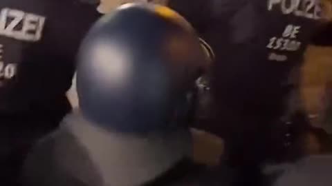 Police cracking down on pro-Palestinian protesters in Germany