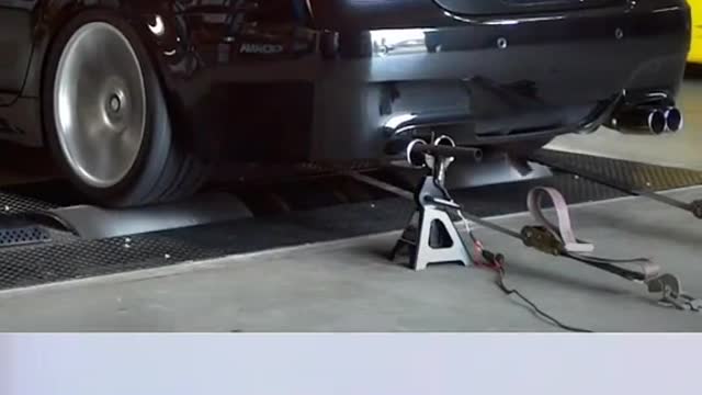 Listen to the sound of cars