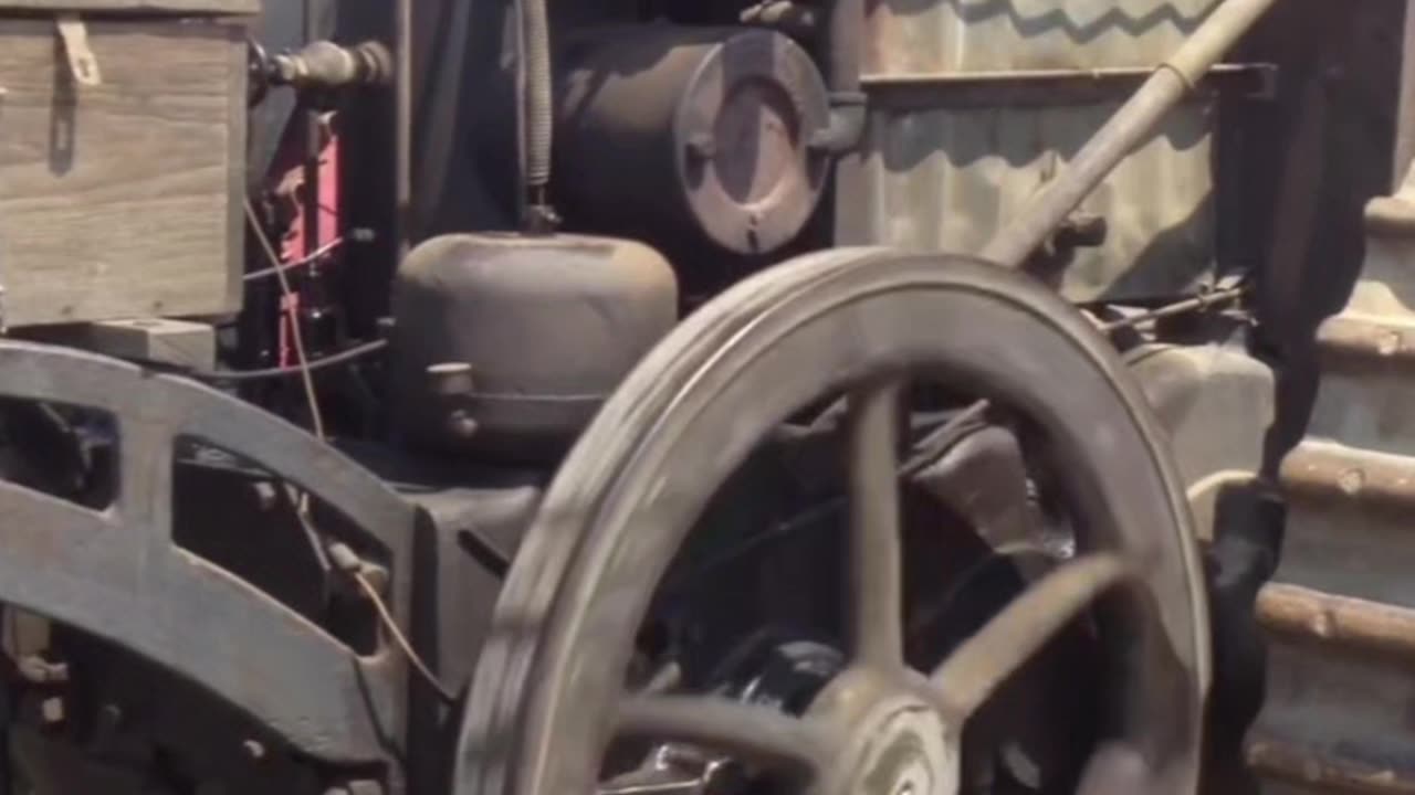 Lenz old engine england #viral video #vedios #trending #youtube #watching #kids #engine #Machinery