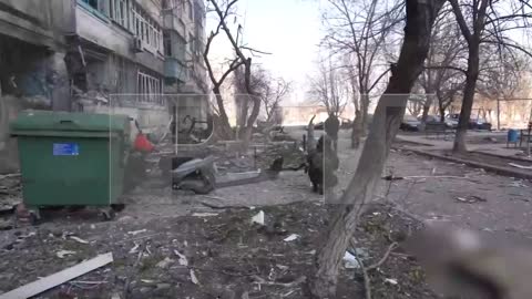 In Mariupol, the Russian military and the People's Militia of the DPR are clearing every house of nationalists