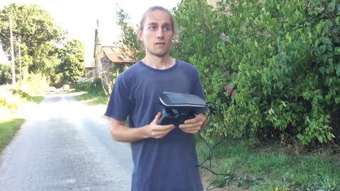 2019-08-02 (1) - Remettre des ardoises sur un toit +[Vue DRONE] - Youtube