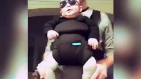 Baby Funny Dance