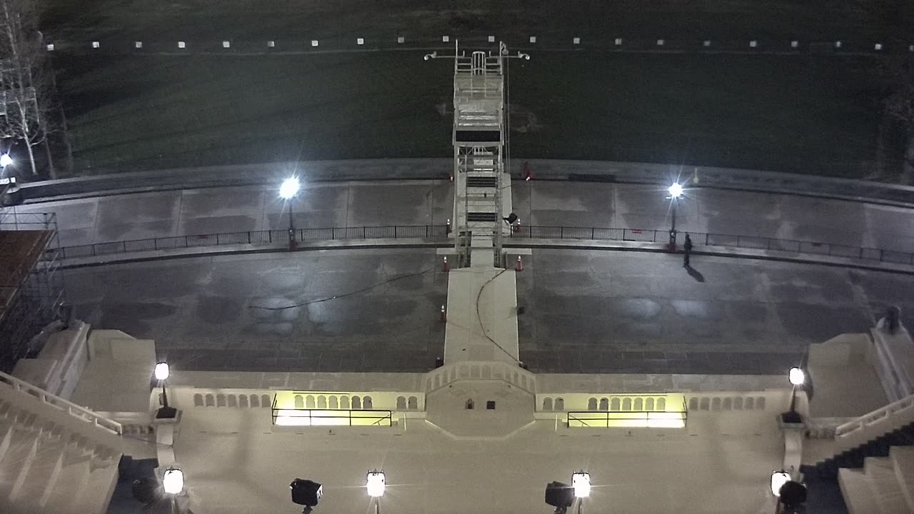 0944USCSRFWestRoof_2021-01-05_21h35min13s940ms.mp4