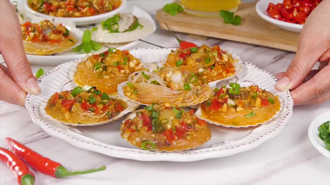 I veered away from the set menu and went for the day's special of queen scallops