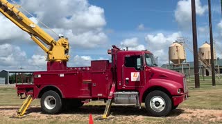 Puerto Rico lineman