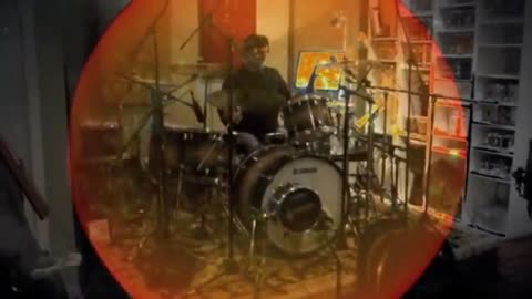 Dee Long - Little Neutrino (with Randy drumming LIVE)