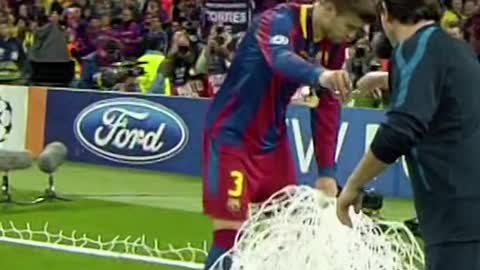 Gerard Piqué - Football Legend