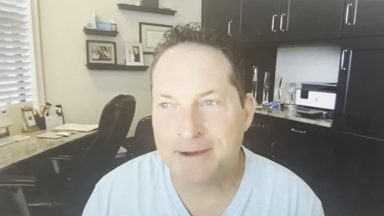 Brandon interviews Lisa about collagen