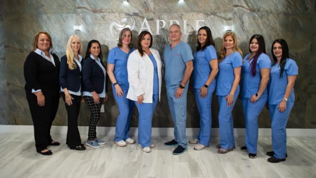 Orthodontist in Doral At Apple Dental Group | 305-884-2751