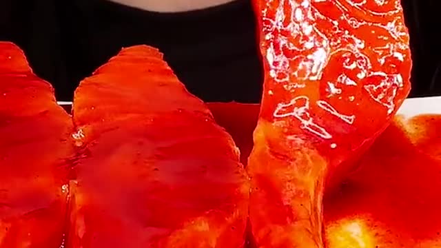 Spicy Fire Sauce Salmon Sashimi #zoeyasmr #zoeymukbang #bigbites #mukbang #asmr #food #먹방 #틱톡푸드 #fir