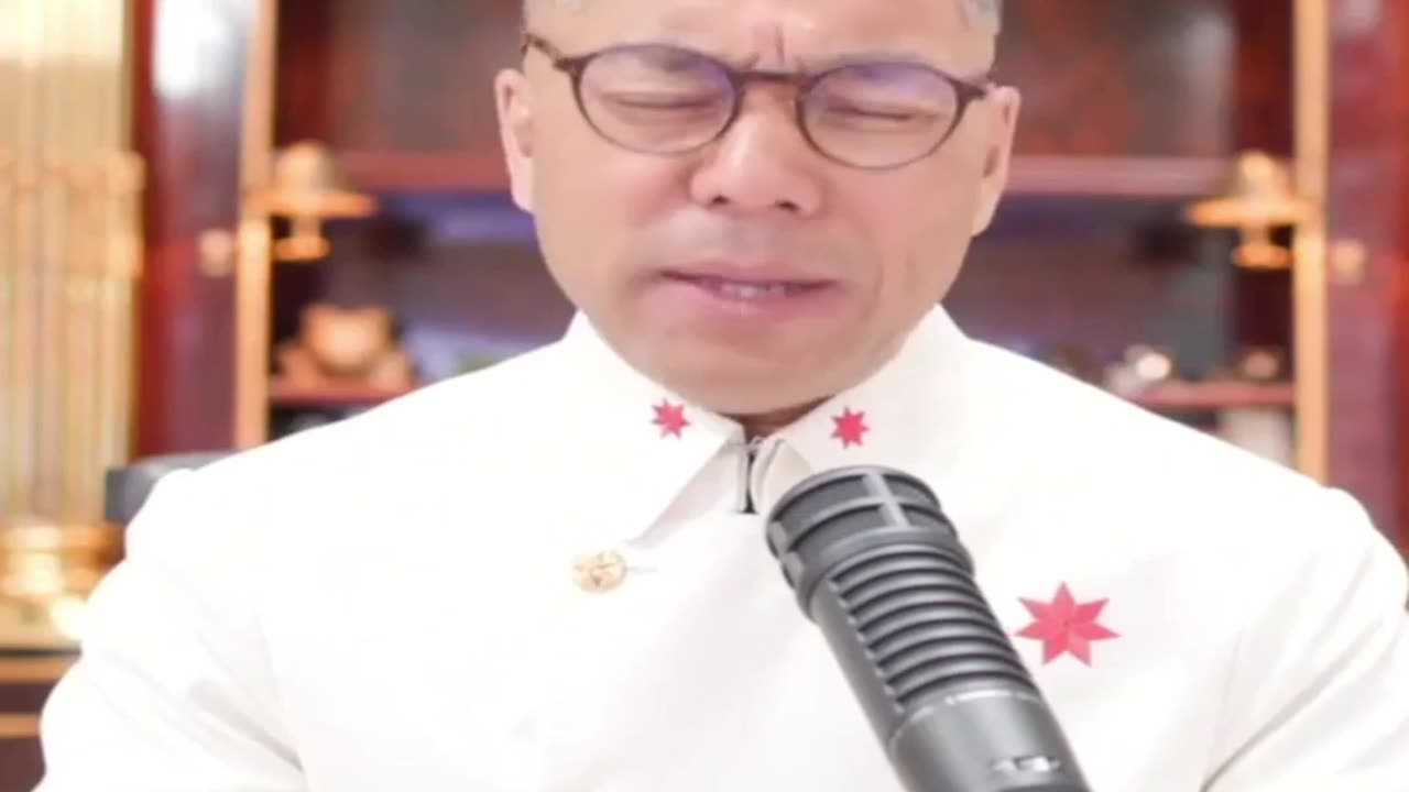 20220612文贵先生直播： #中共国军人 就三种，没有能打仗的：1. 绝对 #愚蠢，纯工具式人物；2. 绝对 #骗子，所谓的军事宣传家、思想家；3. 100% #流氓，用钱、色混出来的！