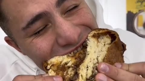 COZONACUL CU SNIKERS LA TEST