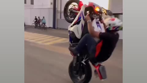 Savage bike wheelie