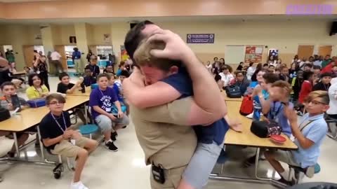 MOST EMOTIONAL SOLDIERS COMING HOME COMPILATION