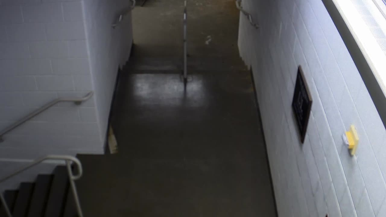 7187CVCULStair45North_2021-01-06_17h00min01s437ms.mp4