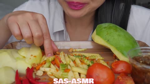 ASMR-MANGO WITH SPICY SAUCE