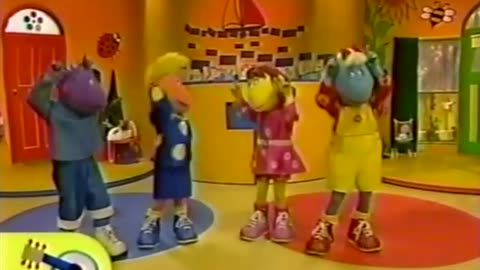 Noggin's Move To The Music - Cows in the Kitchen (Tweenies) (December 2003)