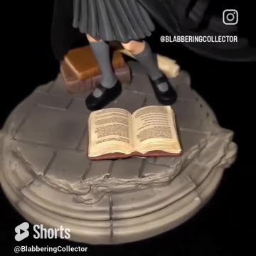 Quick Look: Enesco Hermione Granger, Year 1 #harrypotter #shorts #enescoharrypotter