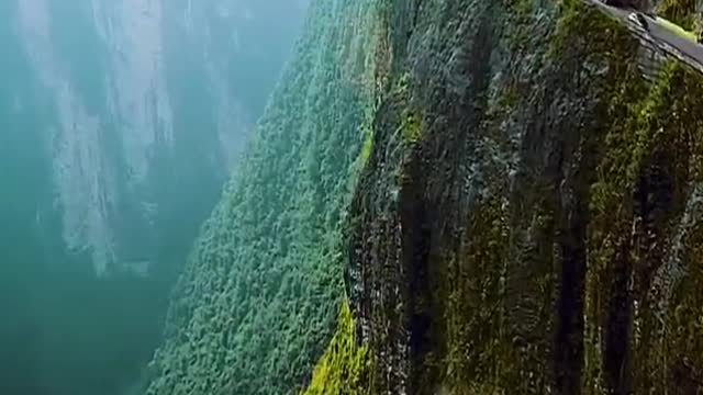 How many yards do you dare drive on this mountain road