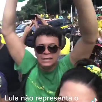 O nordeste está nas ruas. Na Bahia o condenado -venceu- por 72%