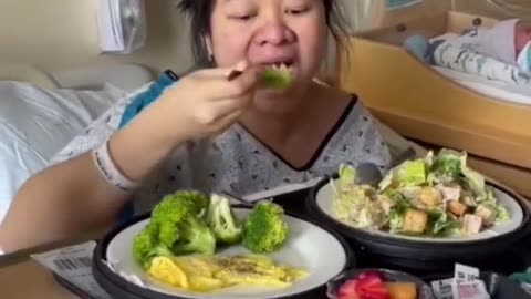 Sinh đẻ ở mỹ, ăn uống miễn phí, đã lắm nha mọi người