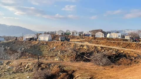 Kalemkaş İmece ile Ayakta.