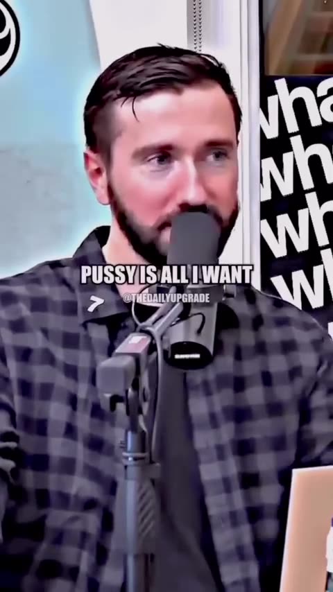 The guy shuts this crazy girl...An awesome reply!