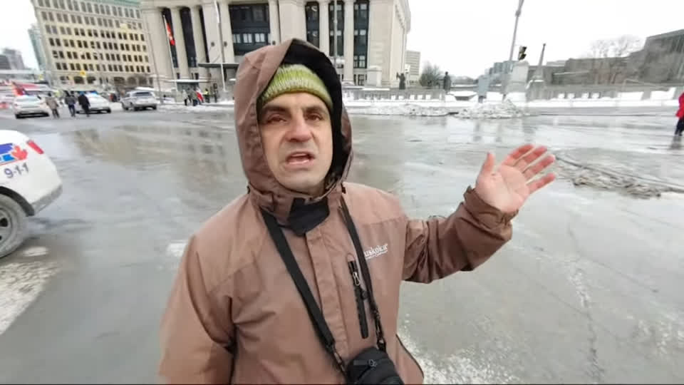 A man at Ottawa Freedom Convoy passionately explains what made him to join the protests: Corrupt government, corrupt media, medical mafia & globalist clique...