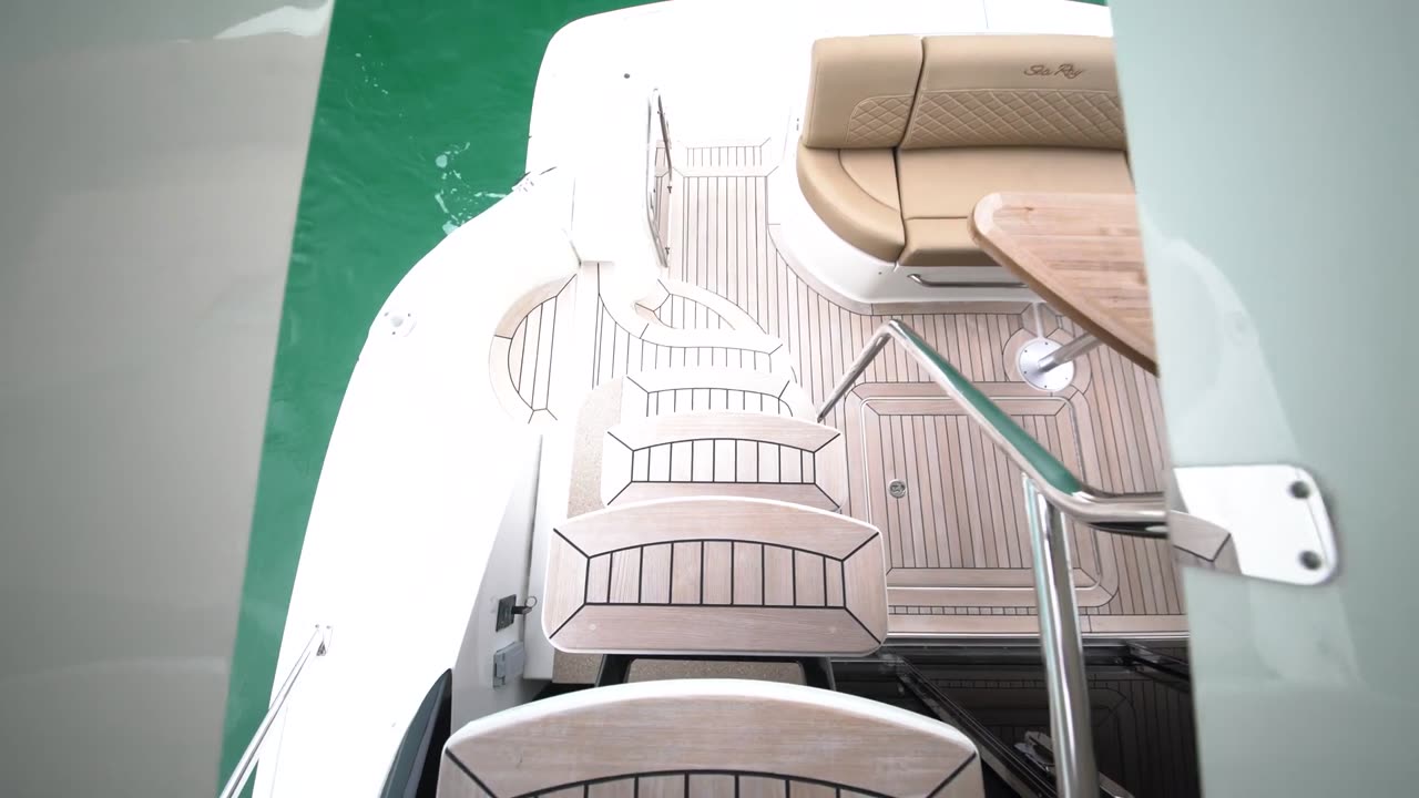 2017 Sea Ray 510 Flybridge Yacht