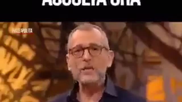 Corrado Formigli vuole il call center per vaccinare