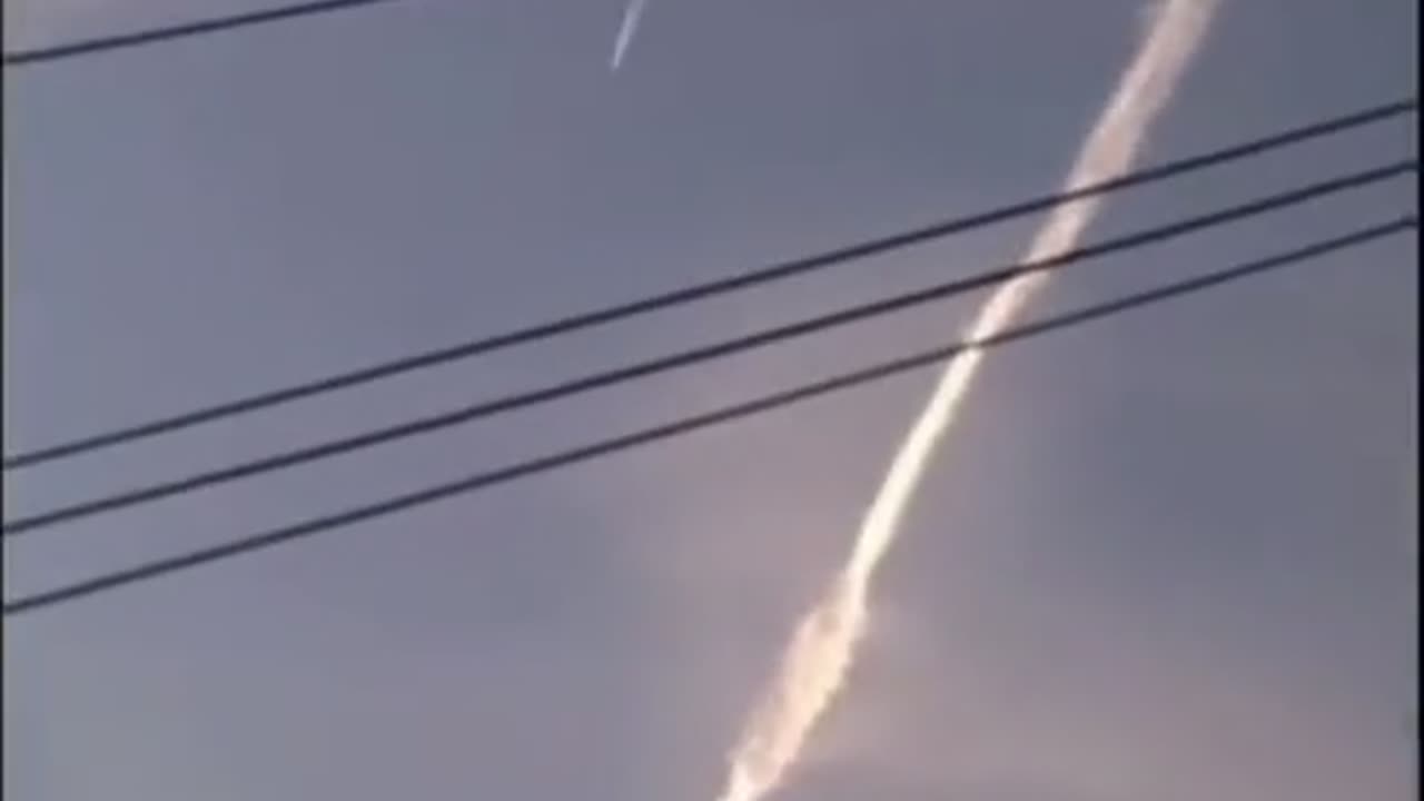 Chemtrails vs contrails