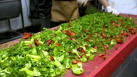 Lahmacun The Most Popular Food In Turkey | How Its Made? | Turkish Street Foods