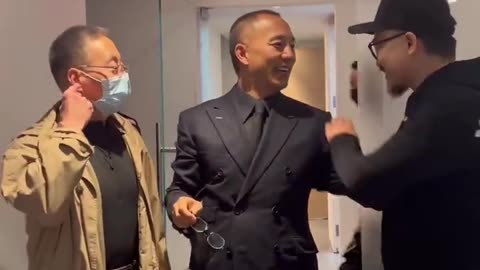 20221116文贵先生GETTR²：七哥拥抱火来战友！
